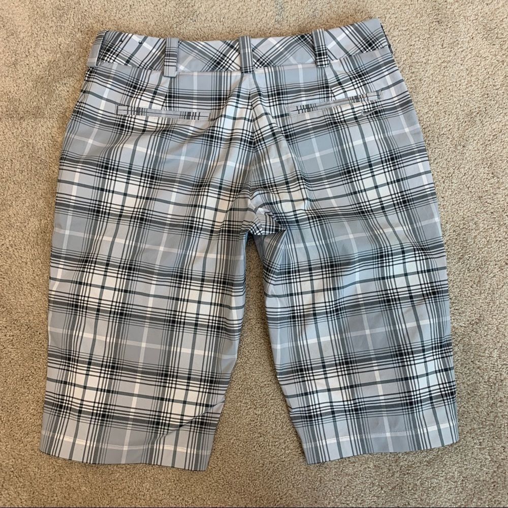Nike golf Gray white black plaid check Bermuda shorts Sz 6